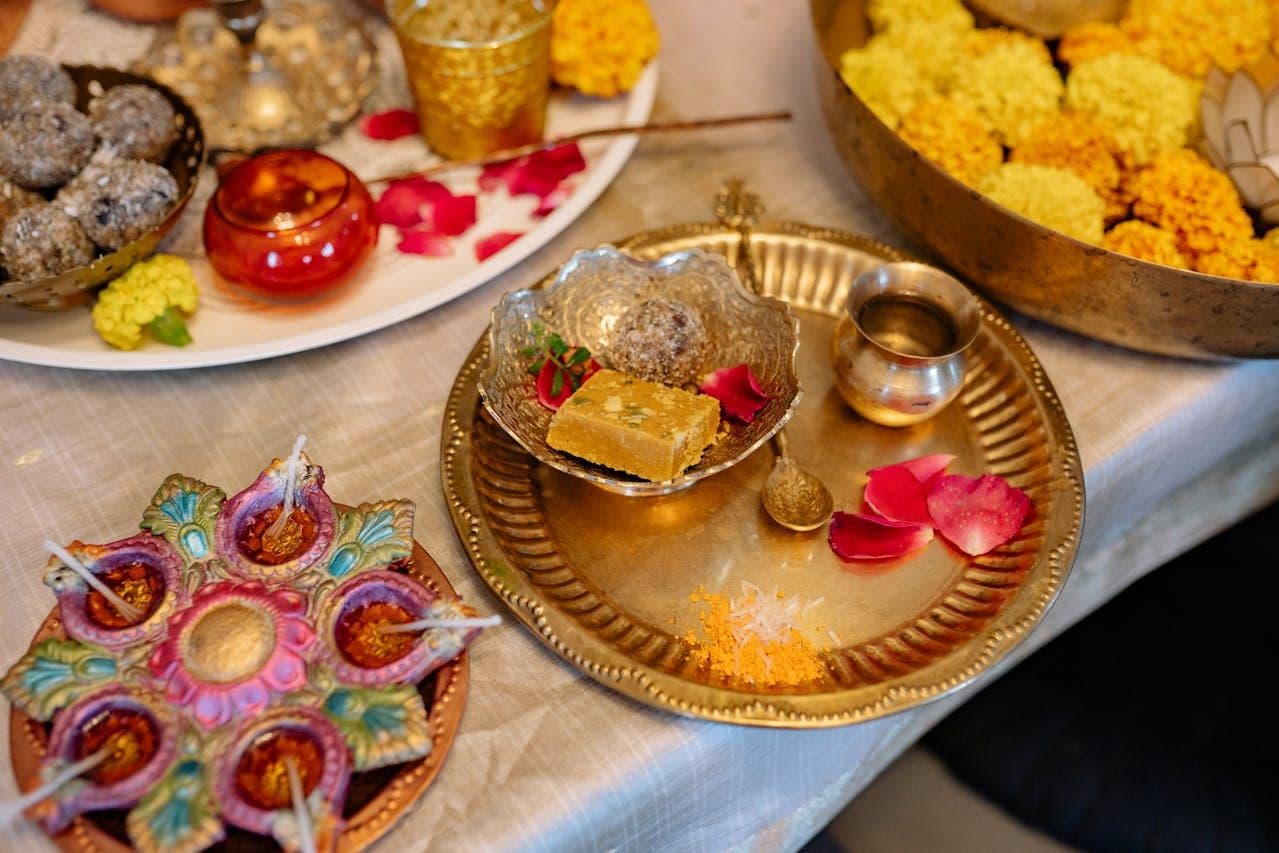 The Temple Prasadam Trip Guide: Where to Experience Traditional Temple Prasad Across India